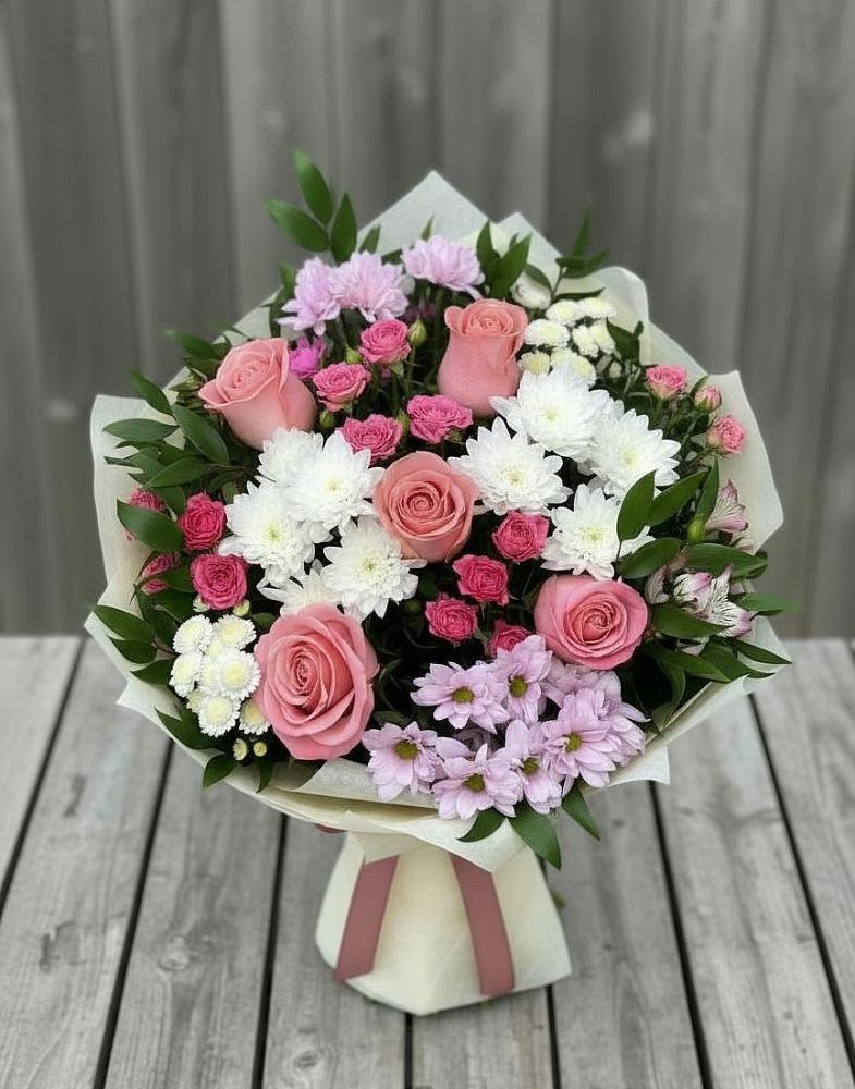 Букет цветов из: Альстромерии, Гвоздики, Розы и Хризантемы в Кикнур