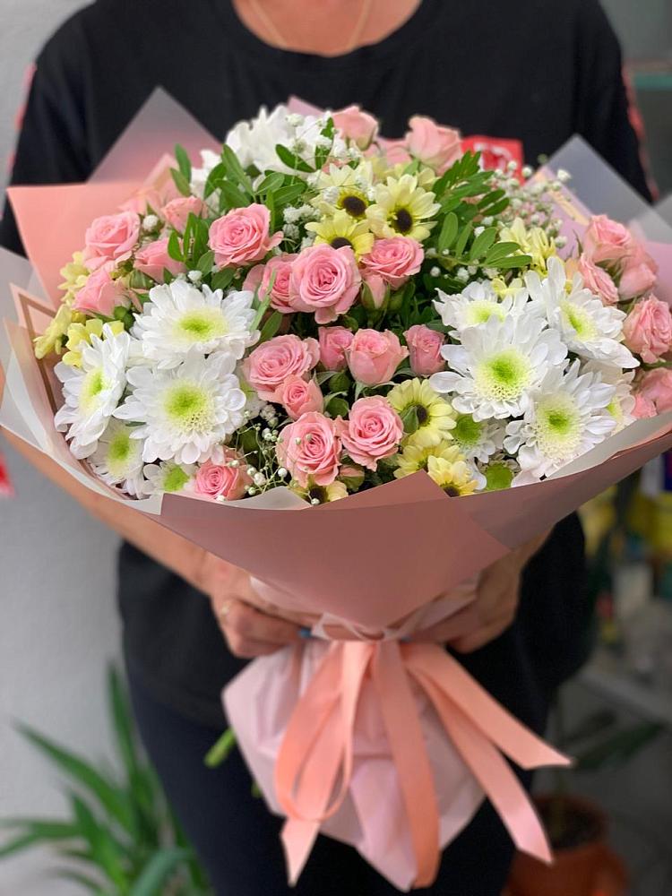 Букет цветов из: Розы и Хризантемы в Кикнур