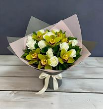 Букет цветов из:  Орхидеи и Розы в Кикнур