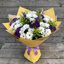 Букет цветов из:  Ирисы, Хризантемы и Ромашки в Кикнур