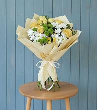 Букет цветов из:  Хризантемы и Розы в Кикнур