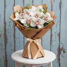 Букет цветов из:  Орхидеи и Розы в Кикнур